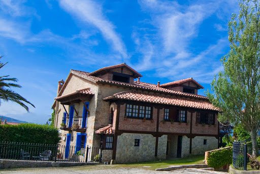 Posada de Langre Casa Rural Jacuzzi Cantabria en Langre – Cantabria